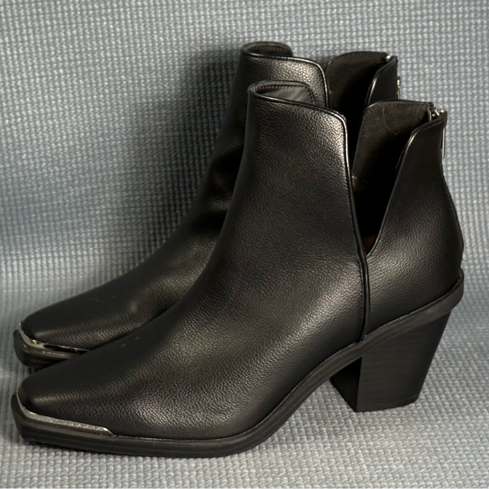 Yellow‎ Box Valeska Black Ankle Boots Women’s Size 9.5
